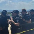 Radio Kim: Policija maltretirala i ponižavala građane privedene na Gazimestanu