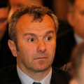 "Da uklonimo iz fudbala trulo tkivo - Dejana Savićevića!" Brutalan udar na legendu posle nezapamćenog debakla Crne Gore