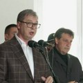 Predsednik Vučić prekršio Ustav zaštitom ministra čija se odgovornost traži