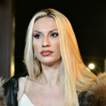 "Viđali smo je uplakanu": Komšije Rade Manojlović izneli detalje o njenom privatnom životu, pevačica ovo krije od javnosti