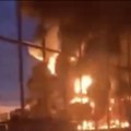 Rafinerija nafte u požaru u ruskom Smolensku