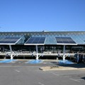 Beogradski aerodrom prvi na svetu sa solarnim punjačima za električna vozila