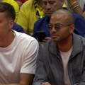 Bogdan Bogdanović viđen na f4 u Abu Dabiju u društvu legende NBA lige i evropske košarke