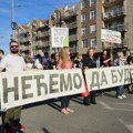 Stanari Bloka 4 na Novom Beogradu protestuju protiv izgradnje novog objekta