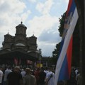 Više privođenja na Gazimestanu - u porti manastira Gračanica obeležen Vidovdan