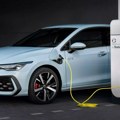 Spas za benzince i dizelaše? Nemačka autoindustrija se zalaže za obavezno punjenje plug-in hibrida