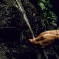 Opasnost na čuvenom izvoru: Ljudi masovno gubili svest, za jednog turistu nije bilo spasa! Otkriveno šta zapravo "ubija" ljude…