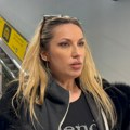Drama u avionu u kom je bila Rada Manojlović, doživela šok: "Čistili su 25 minuta, hitna ga je odvezla"