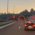 (Video) 2 vozila u isto vreme u kontrasmeru ka tunelu! Novi detalji incidenta na "Milošu Velikom": Vozači preko razglasa na…
