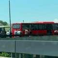 Neviđene scene na Autokomandi: Pogledajte šta su putnici autobusa morali da urade usred saobraćajnog kolapsa