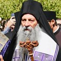 "Upokojio se držeći krst na svojim grudima": Patrijarh Porfirije služio opelo pred sahranu generala Ratka Mladića