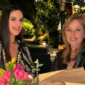 Bogdana Ražnatović pokazala kako provodi vreme sa majkom: Danijela ne skida osmeh, sto pun cveća