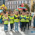 Šareni kišobrani i osmesi mališana obeležili Dečju nedelju u Zrenjaninu