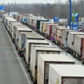 Kolone na graničnom prelazu sa Hrvatskom: Kamioni na Batrovcima čekaju sedam sati