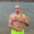 „Nosilac Bogojavljenskog krsta časti” drugi put po redu Kragujevčanin Lazar Maksimović (VIDEO)