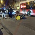 Užas u centru Beograda, motociklista nakon sudara odleteo nekoliko metara, pokušavaju da ga vrate u život