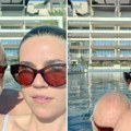 "Šta radiš: To?" Ristovski se prikradao Anici, ona se prepala: "Odavde da idemo Na selo?", Lazar izranjao iz vode dok mu se…