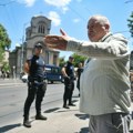 „Objasnite deci šta radite, pogledajte se u ogledalo“: Milivojević je policiji na Dorćolu održao čas građanskog vaspitanja…