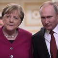 Merkelova: Putin i ja smo na različitim stranama barikada