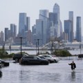 Катастрофалан потоп у Њујорку Има мртвих, све се догодило за само 10 минута, невероватни призори! (видео)