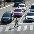 MUP apelovao na vozače da budu oprezni u zoni škola i u blizini pešačkih prelaza