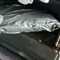 FOTO Nemac uhapšen na Kelebiji: Kod sebe imao pet džointova, a u ispod sedišta još 1,2 kg marihuane