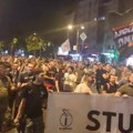 Novi Sad ne staje, obeleženo godinu dana od napada SNS batinaša na građane