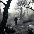 Požar na ostrvu kod Atine: Dvoje poginulih, najmanje devet povređenih, evakuisano oko 240 ljudi