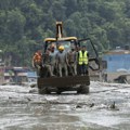 Broj žrtava poplava u Nepalu porastao na 162
