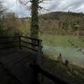 Turistička atrakcija na obalama Drine: Splavarska pećina u srcu Perućca privlači sve više posetilaca - evo i zbog čega (foto)…