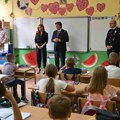 Gašić: Policajci će čuvati sve škole u Srbiji