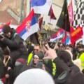 BLOG UŽIVO I u Novom Sadu protest studenata i programera: Traktoristi u pratnji akademaca koji pešače do Kragujevca, u…