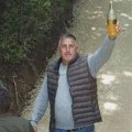 Dragan Cicović čitavog života asfaltira puteve do tuđih sela – na kraju radnog staža asflat stigao i do njegovog praga