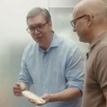 "Majstori za sendviče": Vučić i Vučević pokazali kako se pravi dobar sendvič