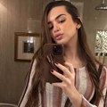 (Foto) Hana Ikodinović u preuskim helankama i topu: Ćerka Nataše Bekvalac grmi kako izgleda! Go stomak u prvom planu