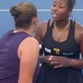 Potencijalni rasizam, verbalni sukob i umalo tuča: Skandalozan duel na US Openu! Grobari u ovakvom je stanju isak bonga…
