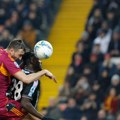 Vučica ostala bez zuba na severu Italije: Fudbaleri Udinezea pobedili Romu