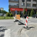 Grad povodom obrušavanja dela trotoara u Ulici Kralja Milana u Kragujevcu: Investitor poseduje neophodnu dokumentaciju