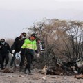 (Foto) Trinaest osoba poginulo u padu turističkog aviona kod Naska linija u Peruu