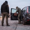 Prevaranti vrebaju žrtve na čuvenoj pumpi u Beogradu! Prate vas auto-putem, nude "pomoć", pa urade jezivu stvar: Ni ne…