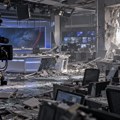 (Video) Dron pogodio televiziju tokom programa uživo, povređeno šestoro zaposlenih, pogledajte šta je ostalo od redakcije