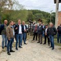 Ministar Glišić posetio Jagošticu: Sa meštanima razgovarao o problemima i uslovima života
