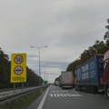 Teretnjaci čekaju na izlazu na nekim terminalima, najduže na Batrovcima - sedam sati.