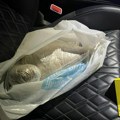 Uhapšen muškarac na Savskom vencu: Zaplenjeno oko 200 grama heroina, više od 36 kg smeše i novac