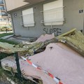 Vetar pravi haos u Beogradu: Srušila se fasada sa zgrade u naselju Vojvode Vlahović