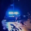Prvi snimak sa mesta pucnjave u Mirijevu: Poznat identitet ranjenog, policija u poteri za dvojicom napadača (video)