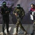 Hamas predao dva taoca Crvenom krstu u Kan Junisu