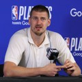 VIDEO Šta je to pevao Nikola Jokić pre utakmice? Zaboravljeni narodnjak kojim je iznenadio sve