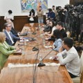 Vučić zamolio studente 2.0 da ne štrajkuju glađu i optužio studente u blokadi da organizuju „grupno gladovanje“