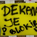 Katanac na Dekanat Medicinskog fakulteta u Beogradu: Još jedan dan sukoba vlasti sa akademskom zajednicom